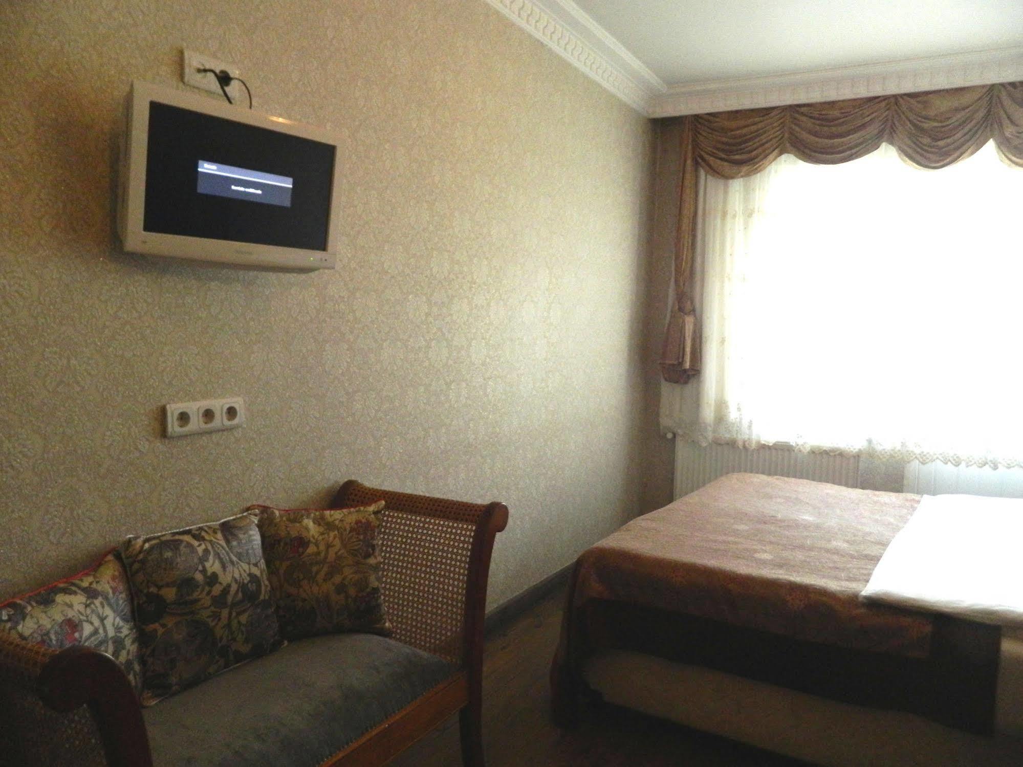 Apricot Hotel Istanbul Exterior photo