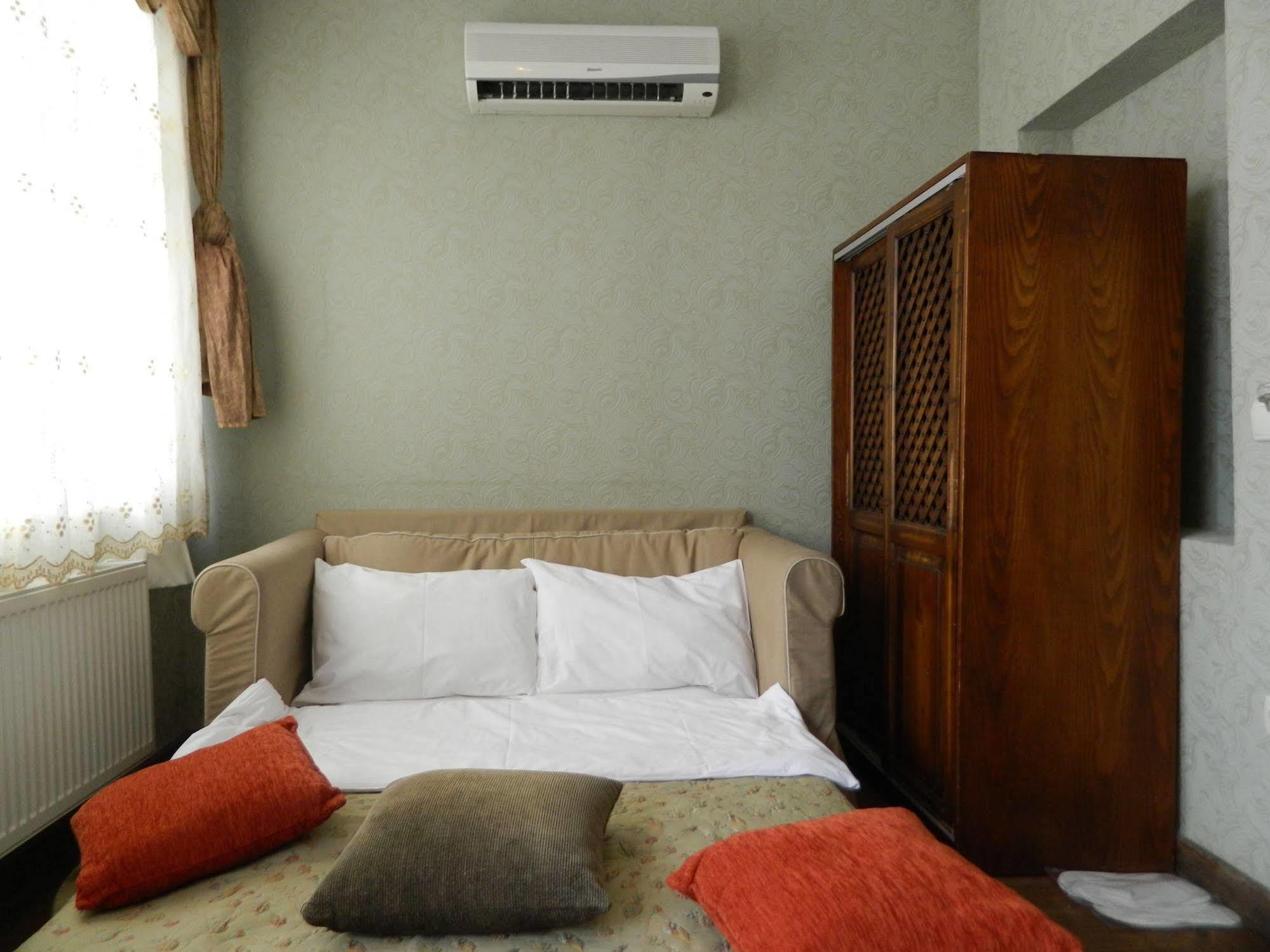 Apricot Hotel Istanbul Exterior photo